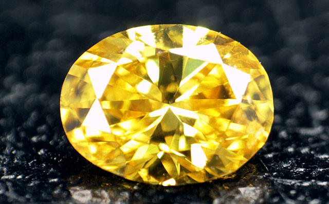 天然イエローダイヤモンド ルース(裸石) 0.128ct,SI-2,Fancy Vivid Yellow(ファンシー・ビビッド・イエロー