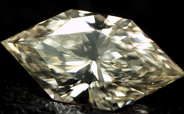 【 Lカラー 】 天然ダイヤモンド ルース (裸石) 0.424ct, VS-1, 六角形 (ヘキサゴン) 【 中央宝石研究所ソーティング袋付 】 【  送料無料 】