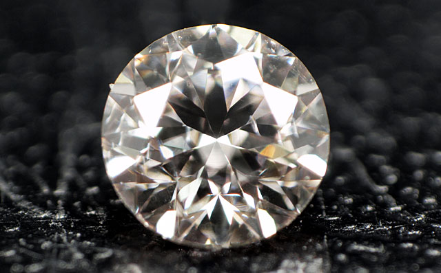 天然ピンクダイヤモンド ルース(裸石) 0.135ct, SI-1,フェイントピンク