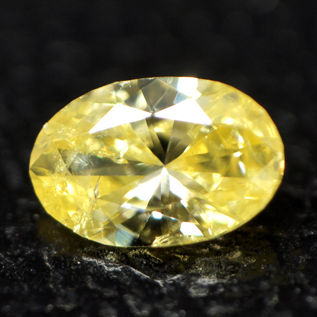 【売切れ御免】 0.126ct ファンシー イエロー ダイヤモンド ルース 裸石イエローダイヤモンド